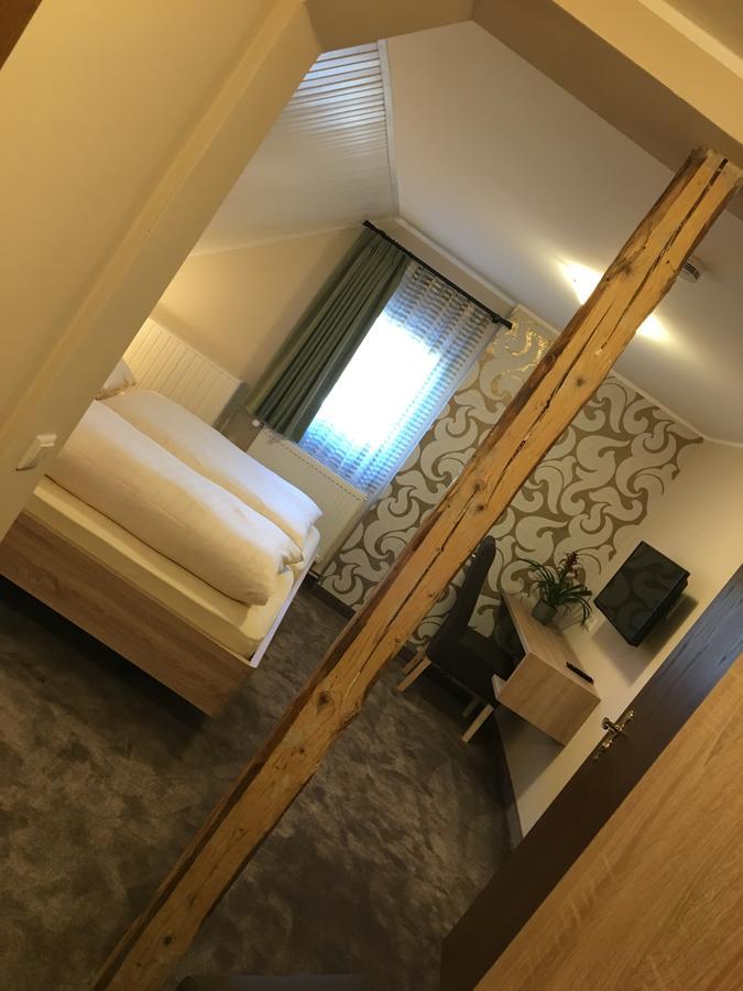 Dorfgasthof Schmitz Schalkenmehren Ngoại thất bức ảnh