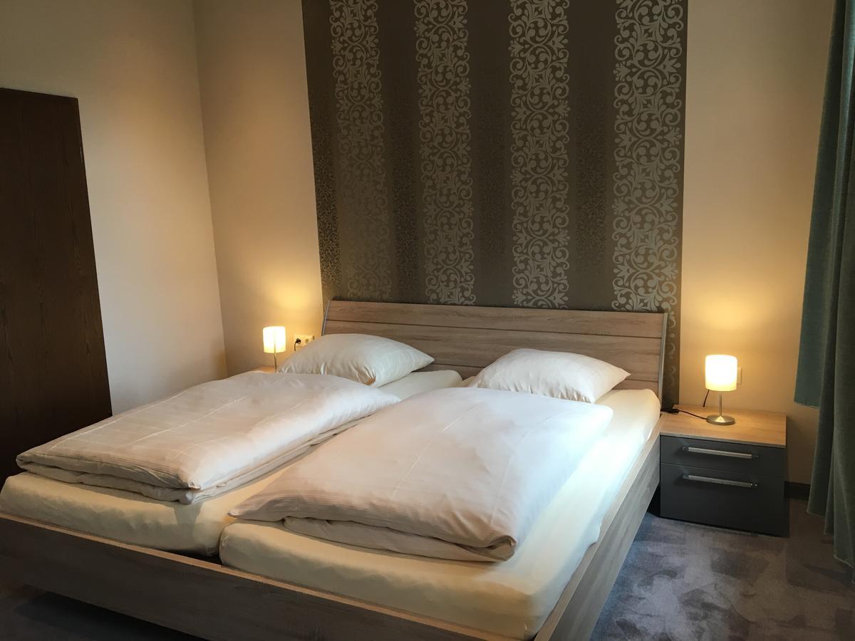 Dorfgasthof Schmitz Schalkenmehren Ngoại thất bức ảnh